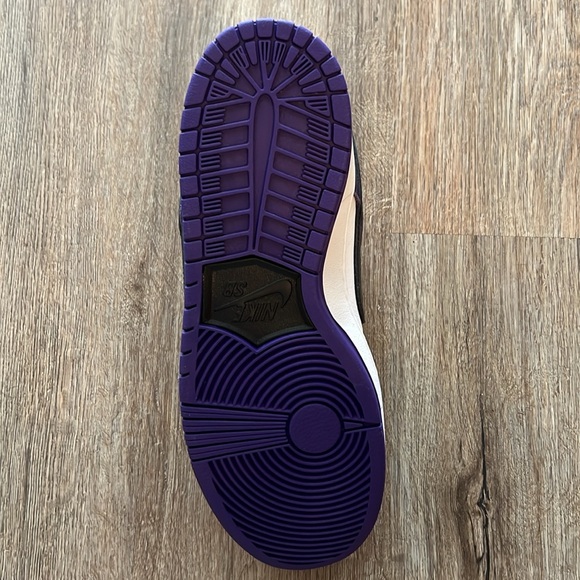 $3 start!! Team posh live 9/3 2pst/5pm est!!!Nike SB dunk court purple - Picture 4 of 8